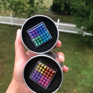 2 * 🌈 Magnetic Ball 215pcs 5mm cube 6 colors